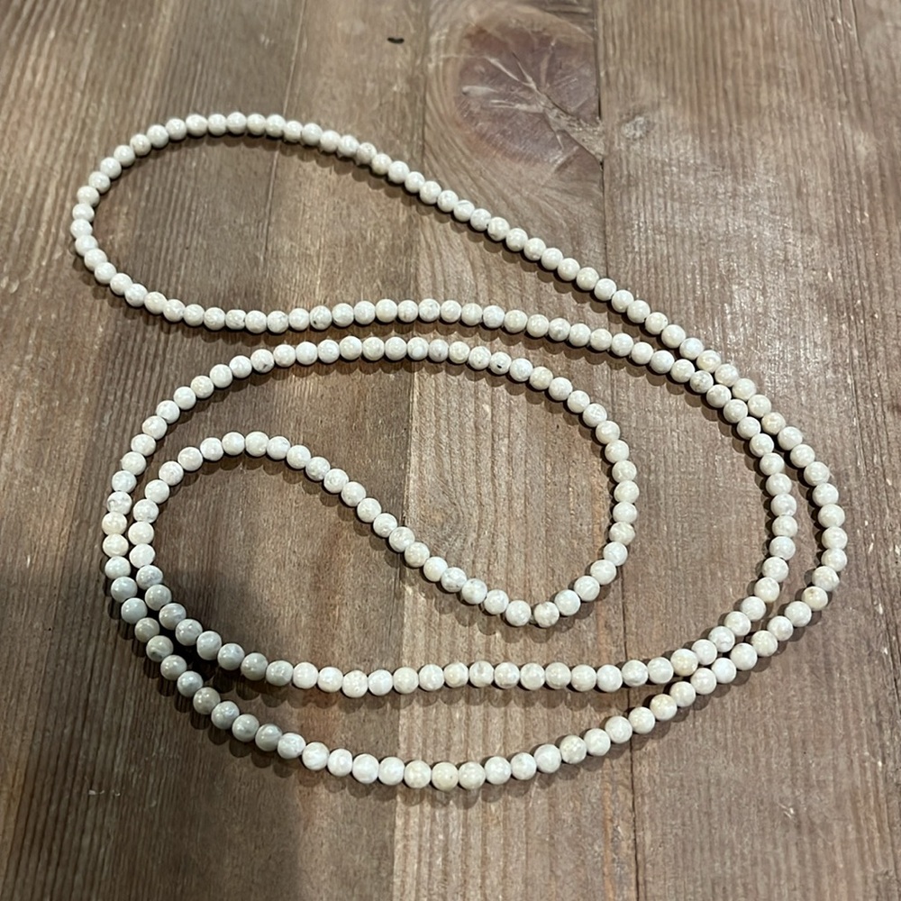Vintage red, white and blue Beaded Necklaces Set of 6 - Picture 5 of 9